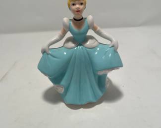 Vtg Disney Cinderella figurine-$12