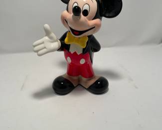 Vtg Disney Mickey Mouse figurine 9 1/2” -$15