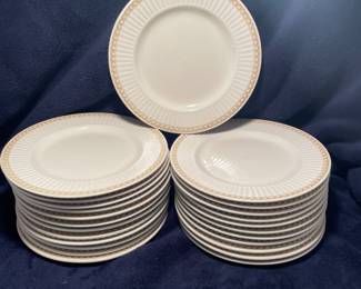 Victorian Pearls culinary arts dinner plates -$3/ea or $60 for 24