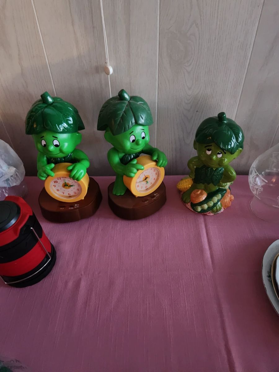 Strickland estate sale!! Wonderful items!! starts on 3/23/2024