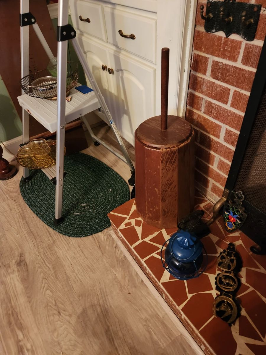 Strickland estate sale!! Wonderful items!! starts on 3/23/2024