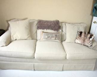 Hickory White Pull Out Sofa Sleeper