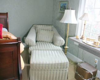 Hickory White Chair & Ottoman