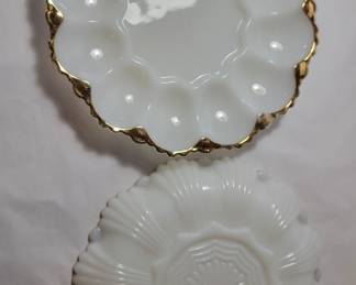 Anchor Hocking Fire King Ivory White Glass Egg Plate Gold Trim