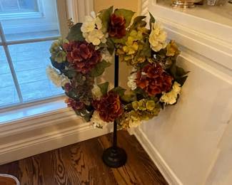 22 wreath stand