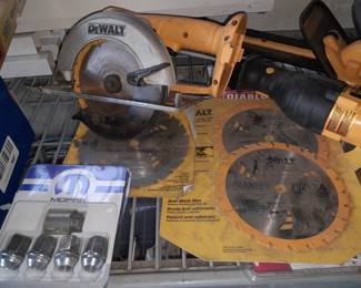 DeWalt Circular Saw & Spare Blades