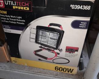 UtiliTech PRO 600W Electrical Light