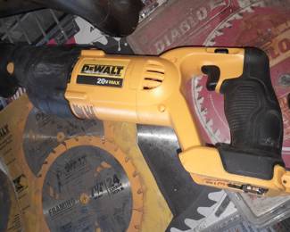 DeWalt 20V Max Saw Reciprocating Saw