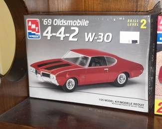 SEALED Model Kit By AMT/ERTL - '69 Oldsmobile 4-4-2 W-30