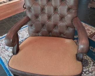Arm Chair W/ Tufted Buttons
