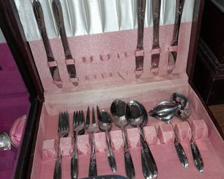 Flatware Set W/ Wooden Chest