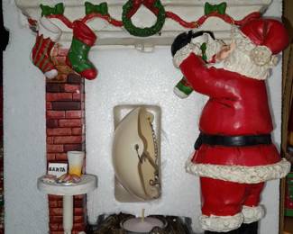 BRAND NEW Yankee Candle Santa Chimney Candle Holder