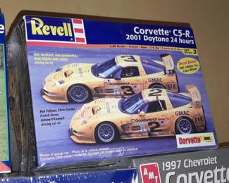 SEALED Model Kit By Revell - Corvette C5-R 2001 Daytona 24 Hours