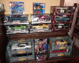 Car Enthusiast Collection W/ Models, Diecast, Hot wheels, Matchbox, & MORE!