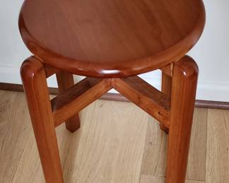 Sturdy cherry  stool $15.00
17H x 11.5 W