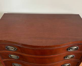 Vintage Mahogany 4 Drawer Chest of Drawers with Brass Pulls. Photo 2 of 4. 