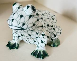 Italian Hand-Painted Porcelain Frog In The Style Of Herend. 