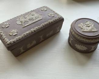 Vintage Small Lavender Wedgwood Boxes. 
