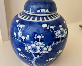 Small Chinoiserie Lidded Jar. Photo 1 of 2. 