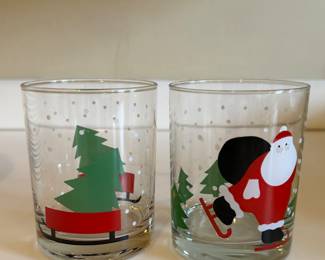Set of 8 Christmas Double Old Fashioned Glasses. 