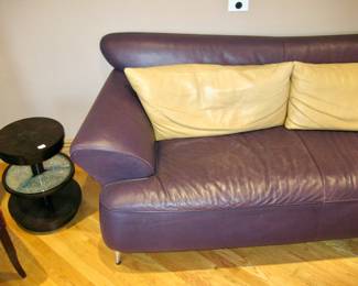 $1200 - Dayton Hudson Modern Violet Leather Sofa 
