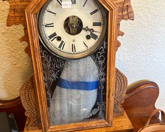 ANTIQUE KITCHEN CLOCK