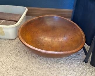 HAND CARVED ANTIQUE WOODEN BREAD BOWL
