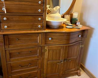 OAK DRESSER