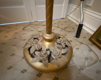  Beautifully detailed Stiffel Floor Lamp