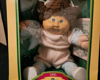 Vintage 1985 Cabbage Patch Doll Lilian Mona