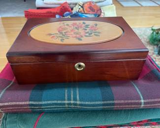 Floral Wood Inlay Jewelry Box