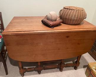 Gate Leg Drop Leaf Dining Table