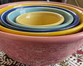 Set of 5 Hager Pottery Mutlitcolred Nexting Mixing Bowls