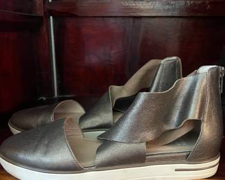 Eileen Fisher Bronze Leather Closed Toe Sandals