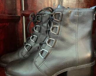 Sorel Cate Black Leather Lace Up Combat Boots - Size 11