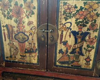 Hand Painted Chinese Side Cabinet with Ornate Design
