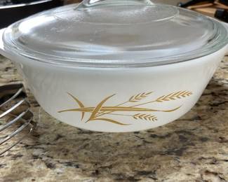 Glasbake Covered Casserole Dish with Wheat Pattern
