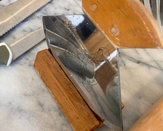 Alaska Ulu Knife Walnut Handle