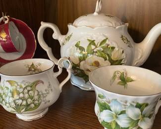 Royal Albert Bone China Tea Set with Trillium Pattern