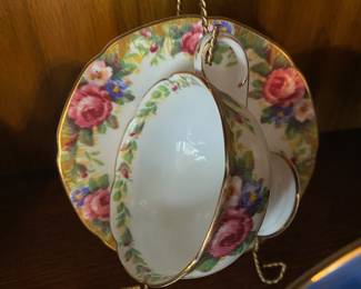 Paragon Fine Bone China Cup & Saucer with Tapestry Rose Pattern