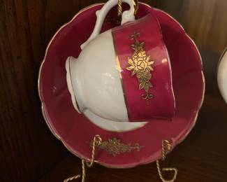 Kasugaware Handcrafted China Red, Gold and White Teacup & Saucer