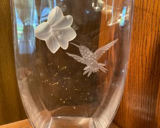 Mikasa Summer Nectar 3D Frosted Flower Vase
