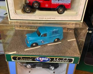 Chevron Lledo Die Cast Standard Oil Announcer Car, Corgi Classics Morris Hi-Dri Van - C957/3