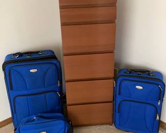 6 Drawer Tall Dresser with Mirror, Protocol 3 Piece Blue Luggage Set