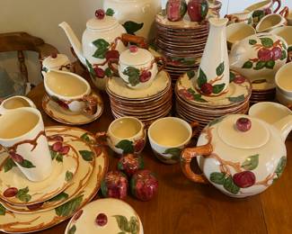Franciscan Apple Earthenware Dinnerware Set 