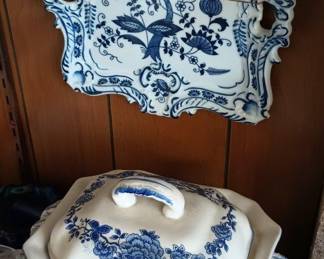 Apex Delft Blue Soup Tureen with Serving Platter