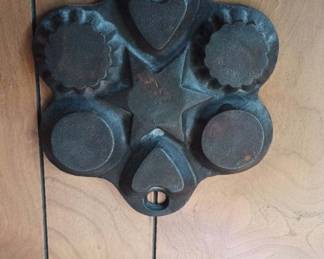 Cast Iron Biscuit Tin