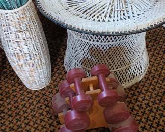 White Wicker Side Table, White Wicker Floor Vase, 6 Piece Weight Set