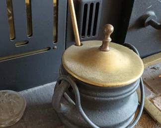 Black Cast Iron 3 Legged Smudge Pot/Cauldron with Brass Lid