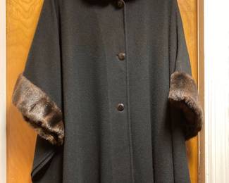 All women 's clothing is large to x large
